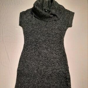 Size medium Majora sweater dress